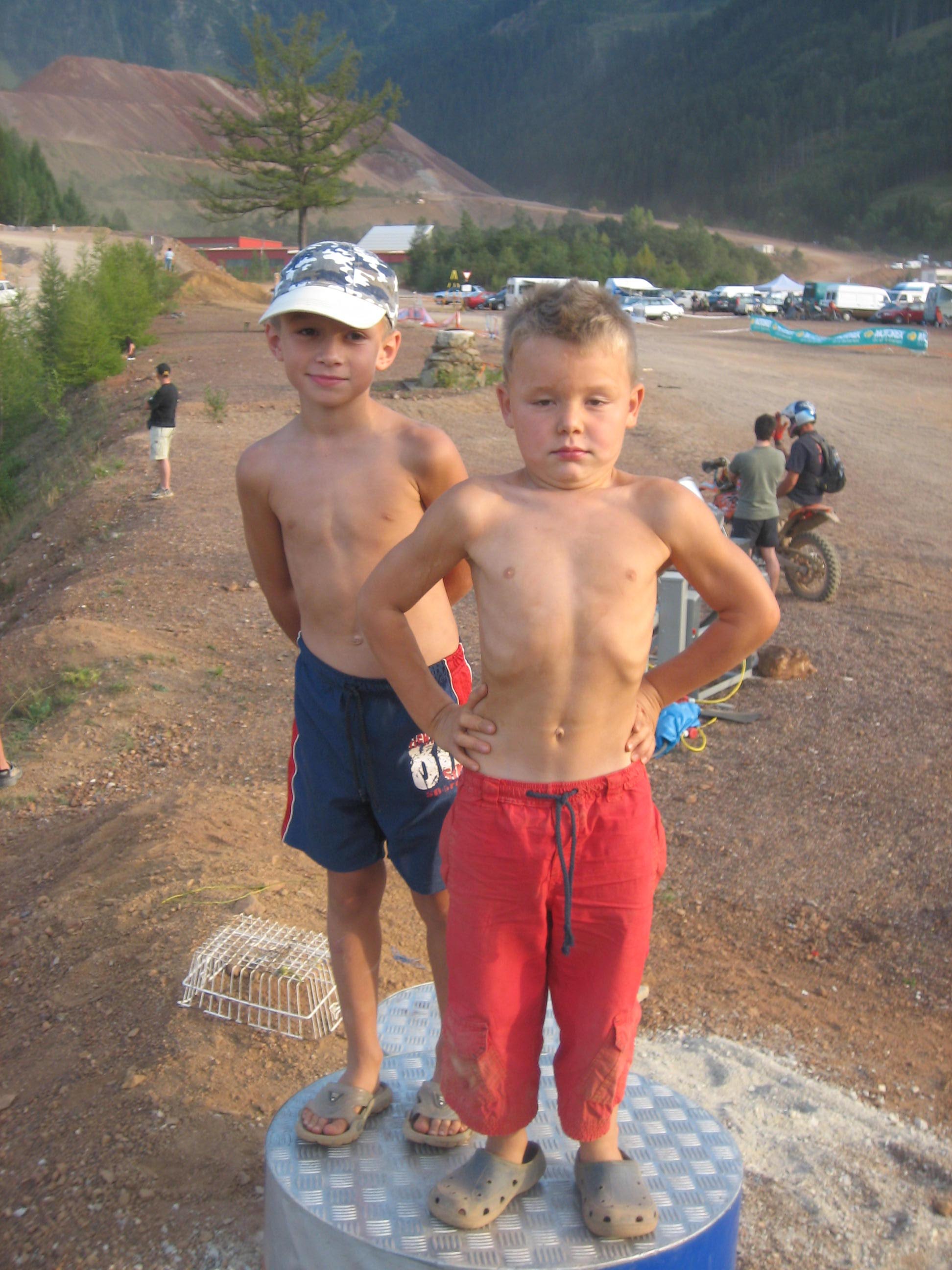 7835_1.jpg